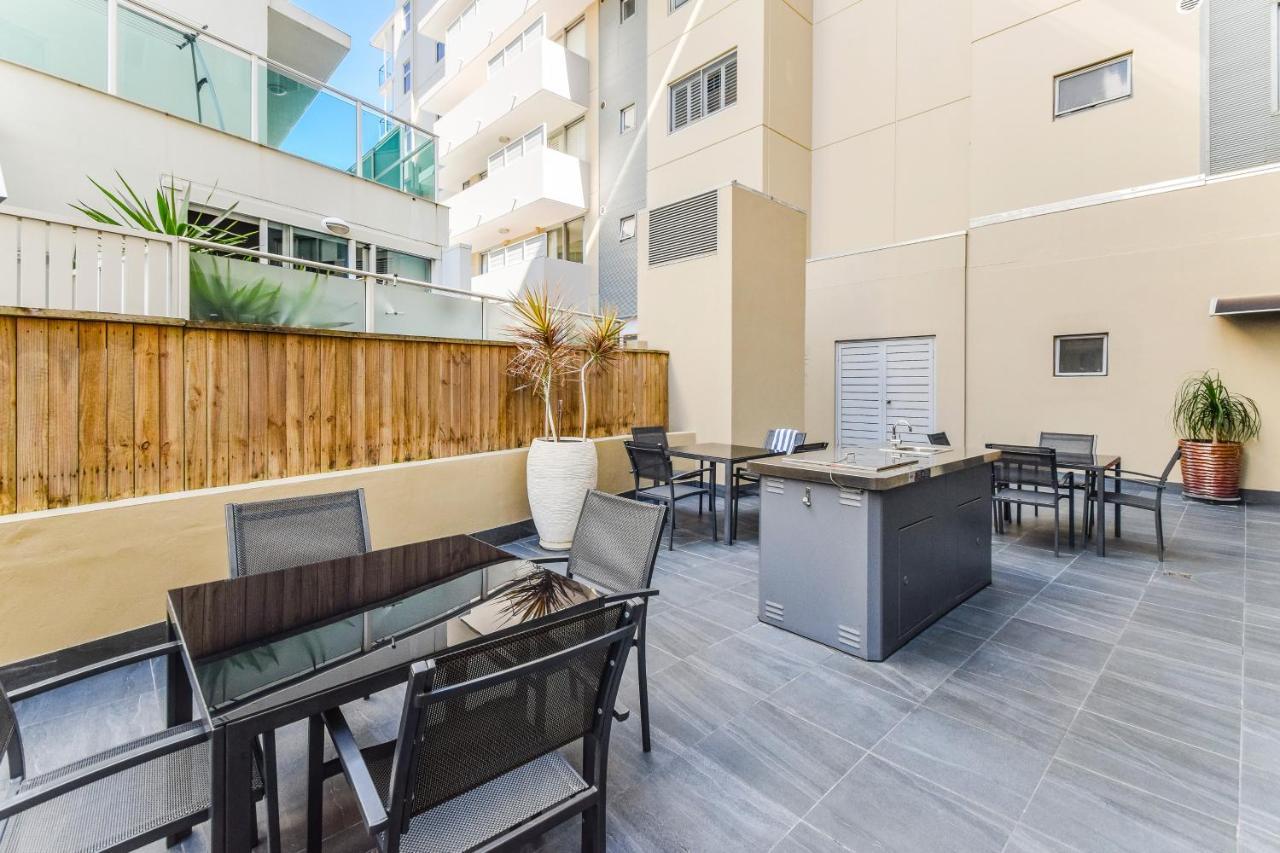 Redvue Holiday Apartments Redcliffe Exterior foto